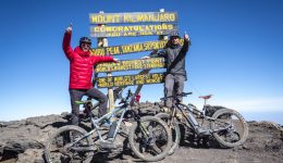 Gipfelerfolg am Uhuru Peak