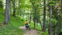 Adrian Rohnfelder auf Scott e-Bike